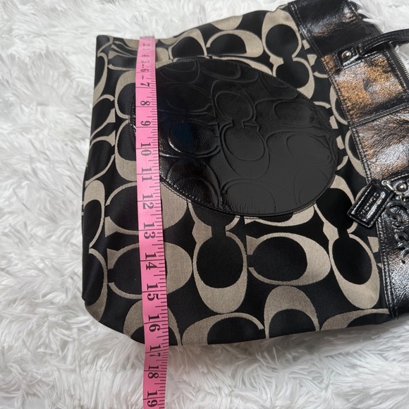 Coach Tote - Picture 10 of 15